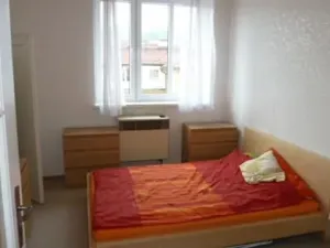 Pronájem bytu 1+kk, Praha - Nusle, Jaromírova, 30 m2