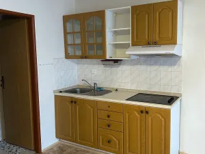 Pronájem bytu 1+kk, Chrudim, Resselovo náměstí, 45 m2