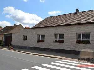 Prodej bytu 3+1, Kamenné Žehrovice, Karlovarská třída, 80 m2