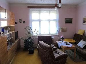 Prodej bytu 3+1, Cheb, Valdštejnova, 98 m2