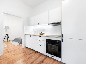 Prodej bytu 2+kk, Praha - Žižkov, Žerotínova, 43 m2