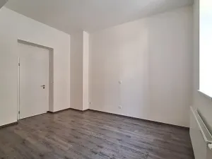 Pronájem bytu 2+kk, Praha - Holešovice, Na Maninách, 53 m2