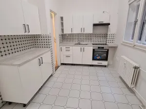 Pronájem bytu 4+1, Praha - Staré Město, Celetná, 90 m2