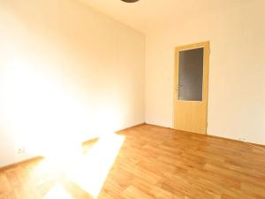 Pronájem bytu 2+kk, Kladno, Ústecká, 38 m2