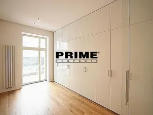 Pronájem bytu 2+kk, Praha - Vinohrady, Laubova, 74 m2