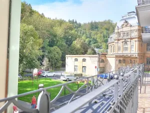 Prodej bytu 3+1, Karlovy Vary, Mariánskolázeňská, 101 m2