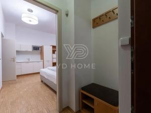 Prodej bytu 1+kk, Praha - Nové Město, Charvátova, 29 m2