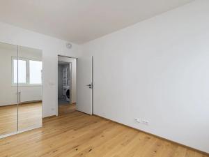 Pronájem bytu 2+kk, Praha - Smíchov, Podbělohorská, 57 m2