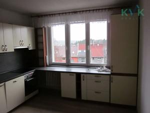 Pronájem bytu 2+1, Karlovy Vary, Závodu míru, 68 m2