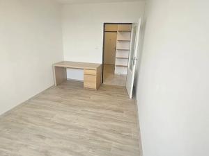 Pronájem bytu 2+kk, Praha - Záběhlice, Choceradská, 44 m2