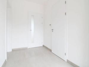 Pronájem bytu 2+kk, Praha - Smíchov, Akáciová, 54 m2