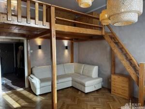 Pronájem bytu 1+kk, Praha - Vršovice, 28. pluku, 32 m2