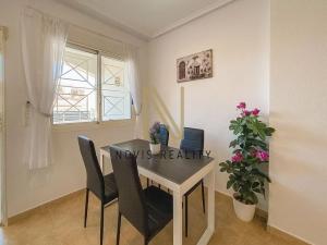 Prodej bytu 3+1, Torrevieja, Španělsko, 54 m2