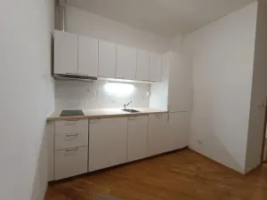 Pronájem bytu 2+kk, Praha - Vršovice, Kodaňská, 50 m2