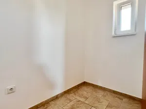 Pronájem bytu 4+kk, Hradec Králové, Habrmanova, 208 m2