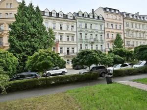 Prodej bytu 3+kk, Karlovy Vary, Sadová, 105 m2