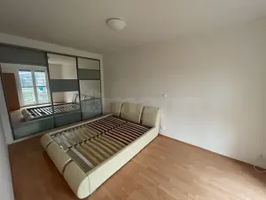 Pronájem bytu 2+kk, Praha - Záběhlice, Kamelova, 62 m2