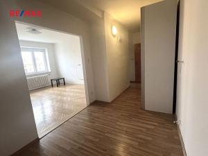 Pronájem bytu 2+kk, Kladno, Vrchlického, 65 m2