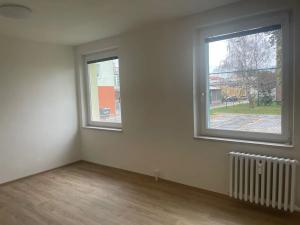 Pronájem bytu 2+1, Hodonín, Sadová, 54 m2