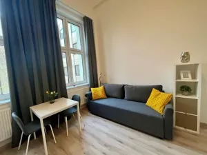 Pronájem bytu 2+kk, Praha - Vršovice, Kubánské náměstí, 41 m2