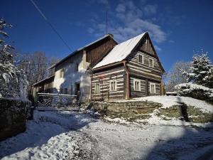 Prodej zemědělské usedlosti, Zákupy, 2028 m2