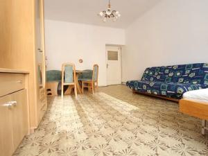 Pronájem bytu 1+kk, Praha - Strašnice, Kralická, 31 m2