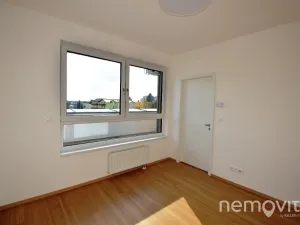 Pronájem bytu 2+kk, Praha - Libuš, Novodvorská, 50 m2