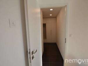 Pronájem bytu 2+kk, Praha - Libuš, Novodvorská, 50 m2