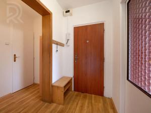 Pronájem bytu 3+kk, Praha - Kobylisy, Famfulíkova, 73 m2