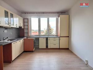 Pronájem bytu 2+1, Karlovy Vary - Stará Role, Závodu míru, 68 m2