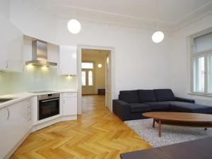 Pronájem bytu 3+kk, Praha - Vinohrady, Balbínova, 94 m2