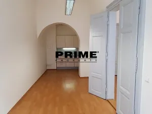 Pronájem kanceláře, Praha - Smíchov, Štefánikova, 83 m2