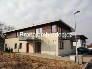 Pronájem bytu 1+kk, Hradec Králové, Na Pastvinách, 35 m2