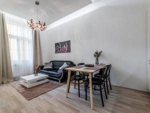 Pronájem bytu 2+kk, Praha - Holešovice, Šimáčkova, 48 m2