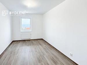 Pronájem bytu 2+kk, Teplice, Novoveská, 4685 m2