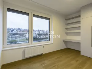 Pronájem bytu 2+kk, Praha - Vysočany, Střídavá, 53 m2