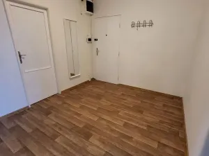 Prodej bytu 3+1, Praha - Prosek, Prosecká, 68 m2