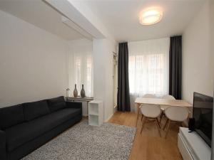 Pronájem bytu 1+kk, Praha - Vinohrady, Italská, 29 m2