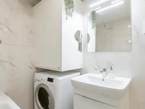 Pronájem bytu 2+kk, Praha - Staré Město, Dlouhá, 55 m2