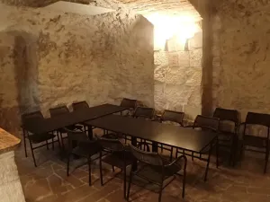 Pronájem restaurace, Mnichovo Hradiště, Masarykovo náměstí, 350 m2