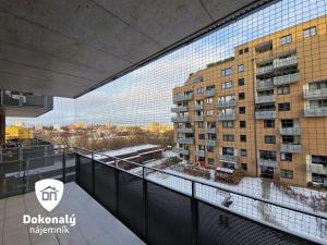 Pronájem bytu 3+kk, Praha - Strašnice, Zvěřinova, 96 m2