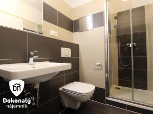 Pronájem bytu 1+kk, Praha - Letňany, Škrábkových, 34 m2