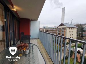 Pronájem bytu 1+kk, Praha - Dejvice, Lindleyova, 34 m2