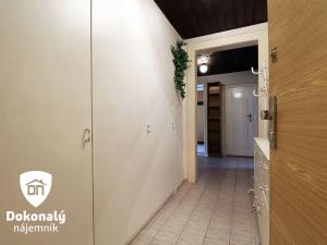 Pronájem bytu 2+kk, Praha - Hradčany, Pod baštami, 51 m2