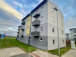 Pronájem bytu 2+kk, Kladno, Generála Selnera, 46 m2