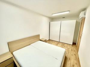 Pronájem bytu 2+kk, Praha - Žižkov, 56 m2