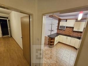 Pronájem bytu 2+kk, Praha - Vysočany, Pod Harfou, 60 m2