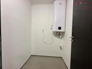 Pronájem bytu 2+kk, Chomutov, Lipská, 48 m2