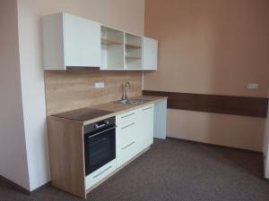 Pronájem bytu 1+kk, Napajedla, Masarykovo náměstí, 34 m2