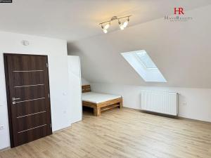 Pronájem bytu 1+kk, Benešov, Černoleská, 36 m2